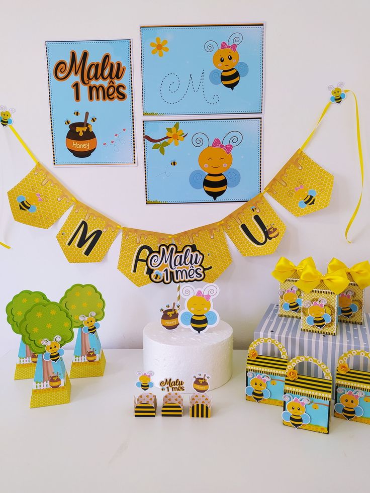 Festa real tema Abelhinha