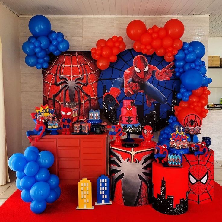 Festa real tema Homem-Aranha